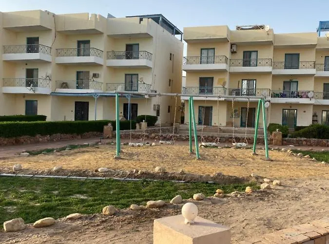 قرية ريفيرا 1 * Ras Sedr